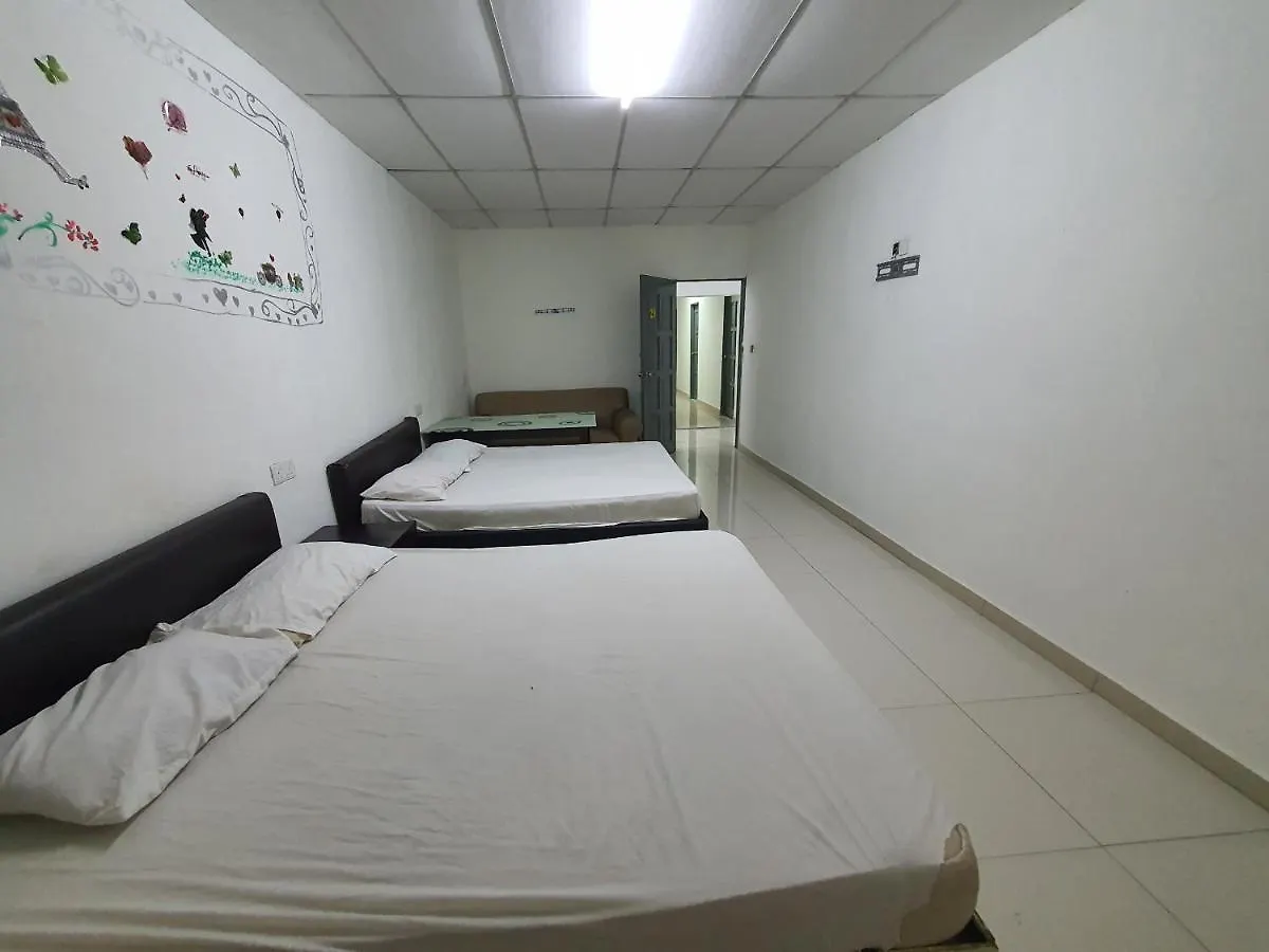 **  Oyo 90202 Hotel Alam Jaya Malesia